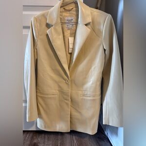 Abercrombie & Fitch Cream Faux Leather Blazer Jacket & shorts set